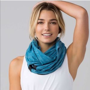 Blue Lululemon Vinyassa Scarf